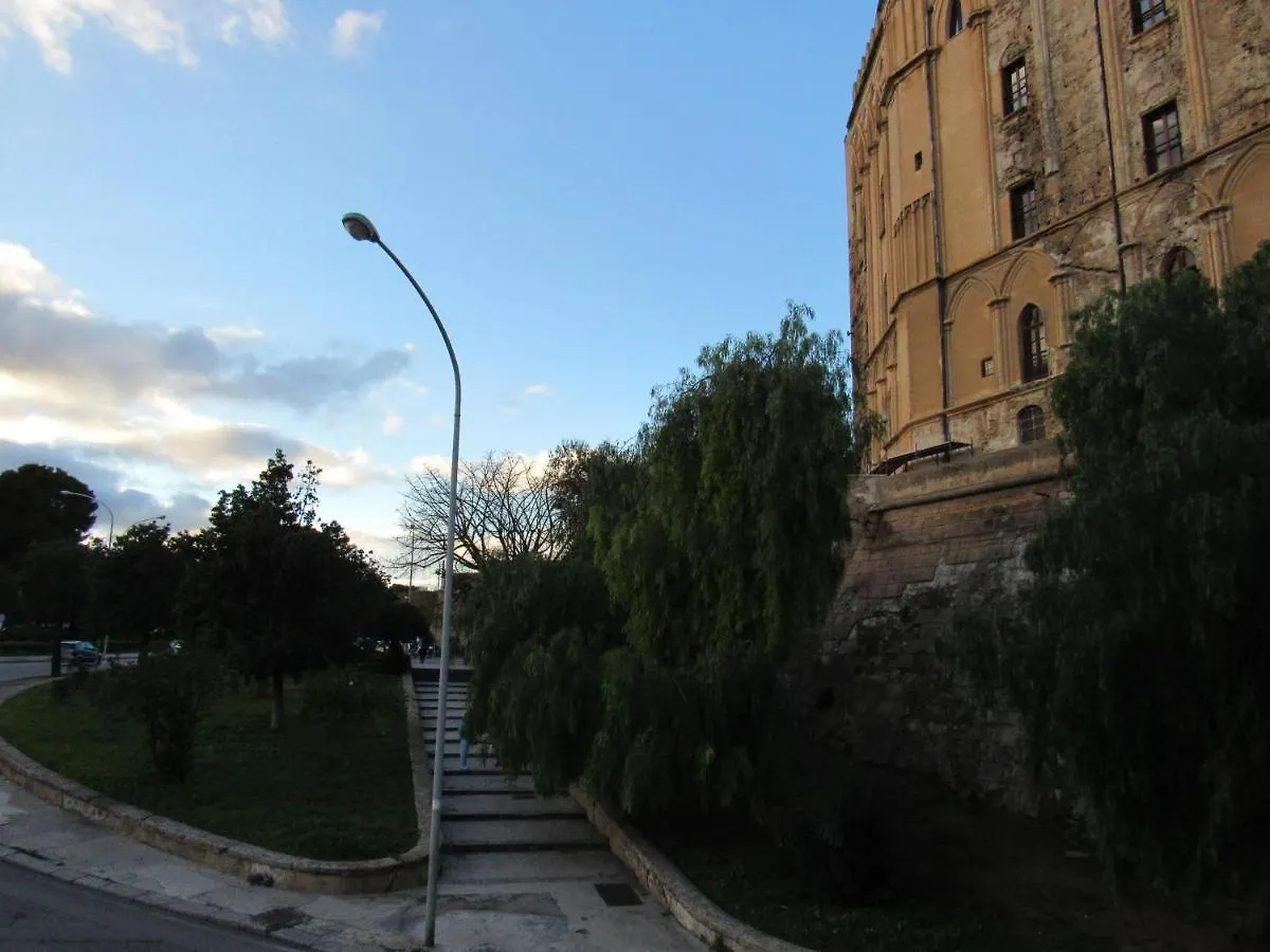 A Casa Di Olga Apartment Palermo